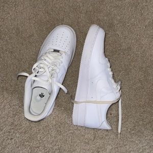 ▫️AF1’s Classic White Sz 12.5